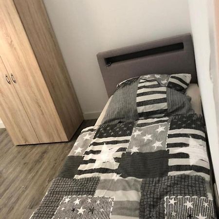 Godorfer Burg Monteuer Zimmer Wesseling Εξωτερικό φωτογραφία