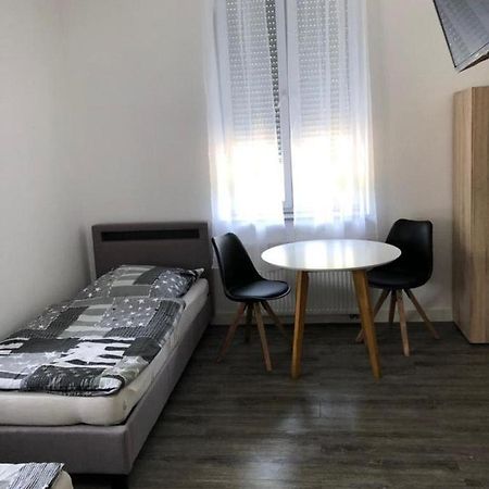 Godorfer Burg Monteuer Zimmer Wesseling Εξωτερικό φωτογραφία